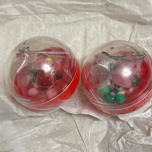 カプセルトイ ディズニーリゾート リルリンリン クリスマス オーナメント 2022 2023 赤 ピンク ガチャ
