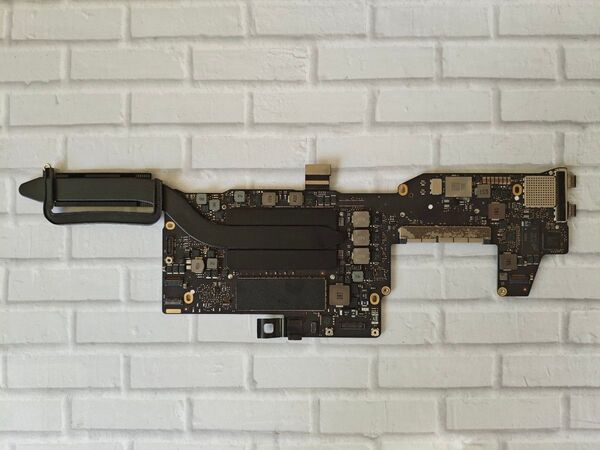 【完動品】 MacBookPro A1708 2017 Core i7 2.5/ 16G / マザーボード / ロジックボード
