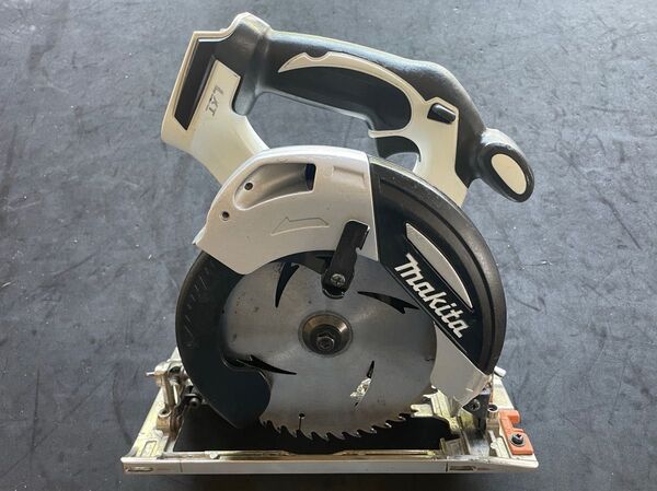 ジャンク出品 マキタ HS630D 充電式丸ノコ 中古 本体のみ