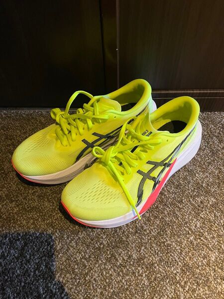 ASICS マジックスピード4 25cm イエロー