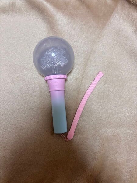 いれいす オフィシャルロゴペンライト