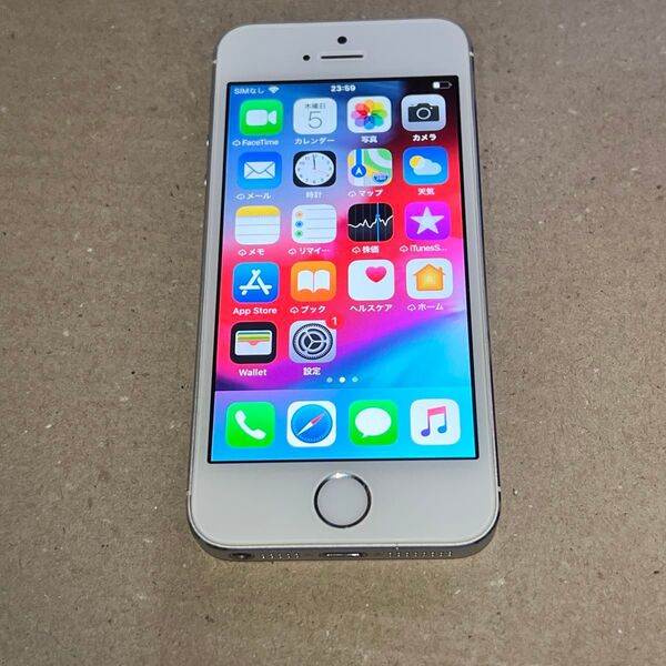 【翌日発送】Apple iPhone 5s 32GB シルバー 初期化済み カメラ、AirDrop動作良好 良品中古