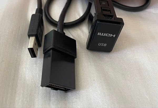 アルパイン KCU-Y620HU トヨタ車用ビルトインUSB/HDMI接続ユニット