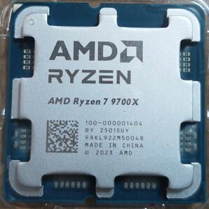 AMD Ryzen 7 9700X SocketAM5 未使用