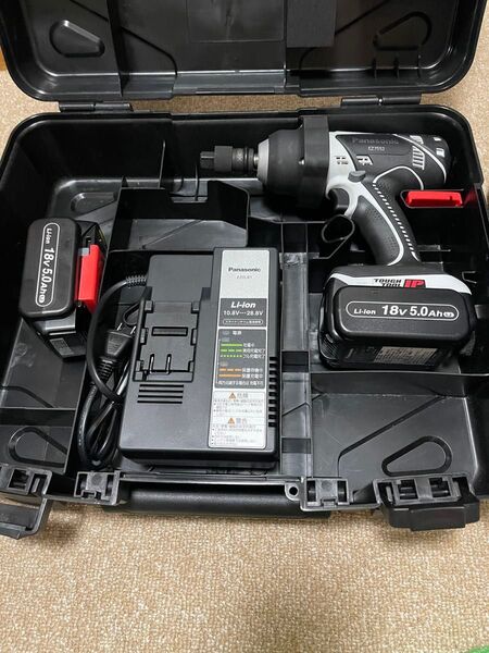 パナソニック 充電インパクトレンチ 12.7 EZ7552LJ2S-H (5.0Ahバッテリー×2、充電器、ケース付) 18V