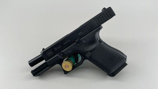 WE GLOCK19 Gen5 リアル刻印 ブラック RMRタイプドットサイト グロック純正ハンドガンケース付