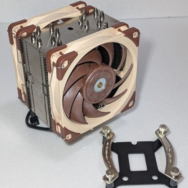 ★★送料込 CPUクーラーNoctua NH-U12A? LGA1200(115x系)にて使用 中古