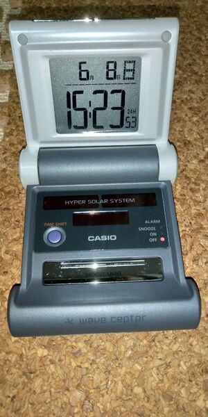 CASIO 目覚まし時計 電波ソーラー