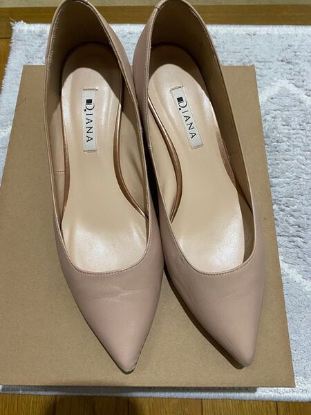 DIANA ピンクベージュ ポインテッドトゥパンプス 24.5センチ