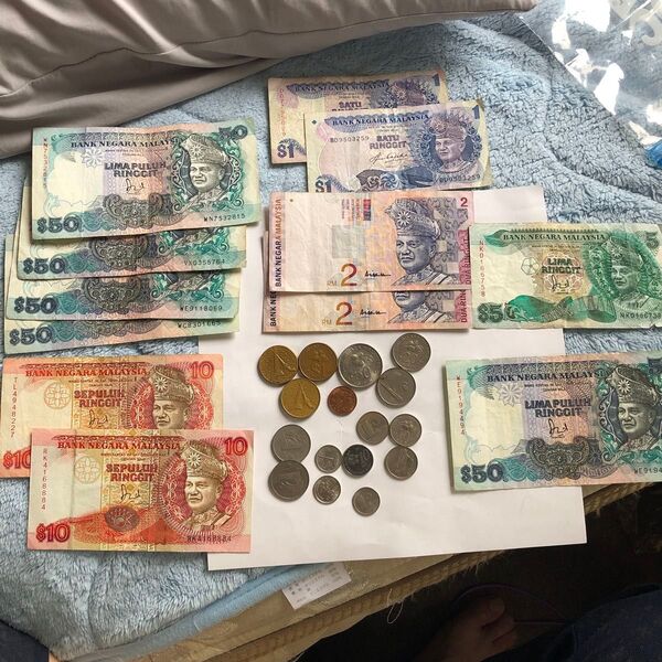マレーシア旧紙幣 硬幣 コインセット 285.86リンギット(MYR)旅行 MALAYSIA Ringgit マレーシア・ドル