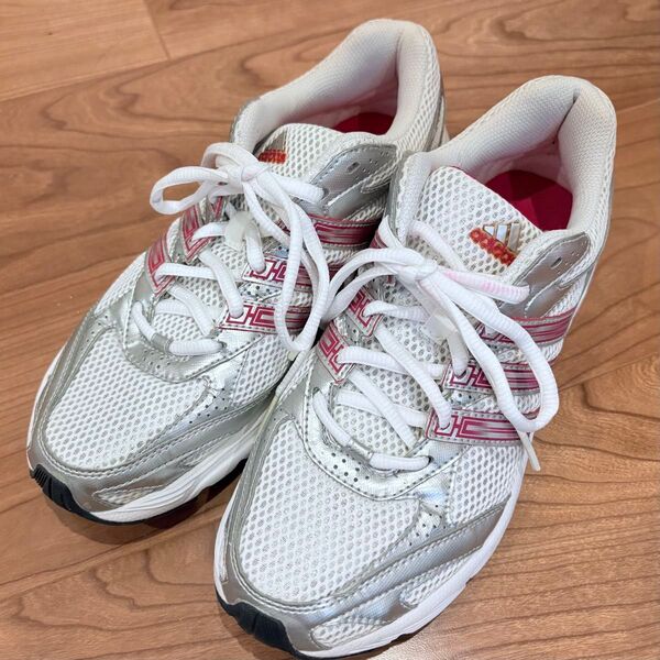 24.5cm adidas スニーカー Y2Kカラー シルバー ピンク レアカラー ランニングシューズ アディダス スポーツジム