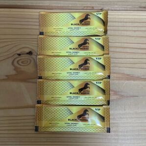 ブラックホースゴールド VIP ハニー 10g×5本