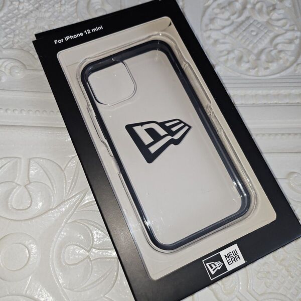 新品 定価4180円の品 NEWERA ニューエラ スマホケース iphone12 mini クリア 男女兼用 iPhoneケース