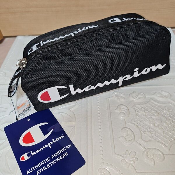 新品 タグ付き 大容量 Champion ペンケース 筆箱 チャンピオン ペンポーチ 黒 ブラック ロゴ入り 男女兼用