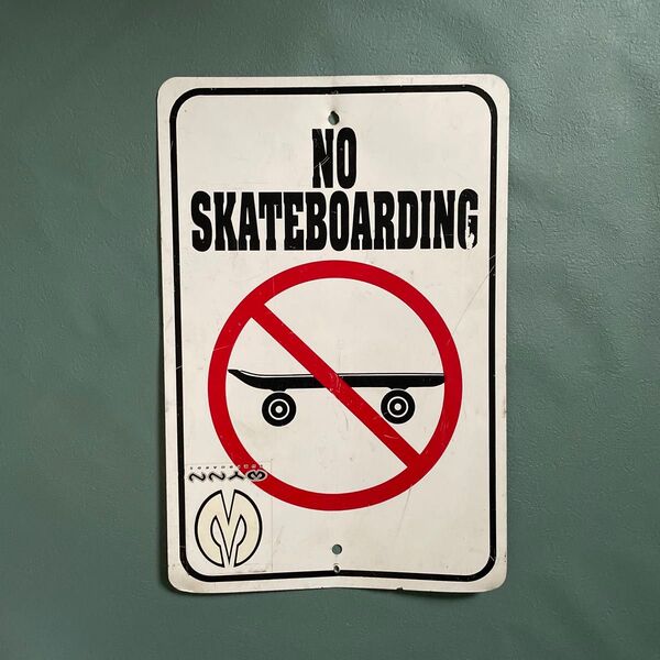 no skateboarding アメリカン雑貨 道路標識 看板
