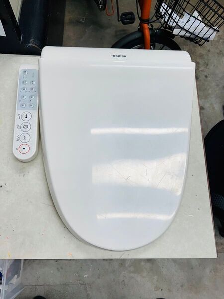 SP142 TOSHIBA 温水洗浄便座 scs-t175/2014年製