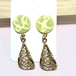 ラスト 人気 早い者勝ち レモン 夏アクセサリー ハンドメイドピアス 水面