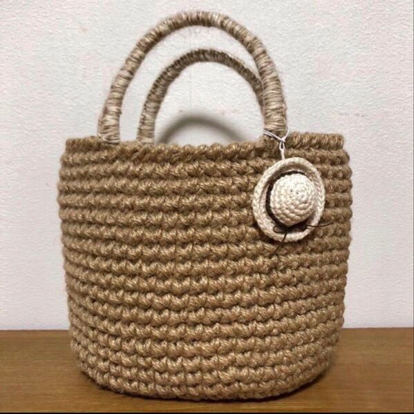 【値下げ不可】未使用品 ハンドメイド 麻紐 かごバッグ 編みバッグ (裏地付き)
