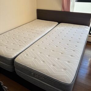 12万円は絶対に切りません!ブラックフライデー価格!購入しないいねは外してね!セット売り!ニトリクイーンベットフレーム&マットレス