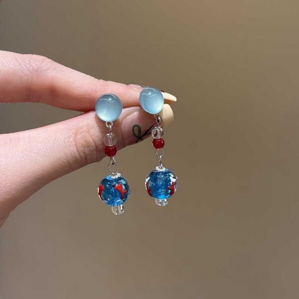 ハンドメイド 金魚モチーフ ビーズピアス アクセサリー