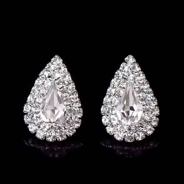 高級 CZ ダイヤモンド ペアシェイプ ドロップ ピアス シルバー 雫 大粒 一粒 パヴェ ジュエリー ブランド 結婚式 キラキラ
