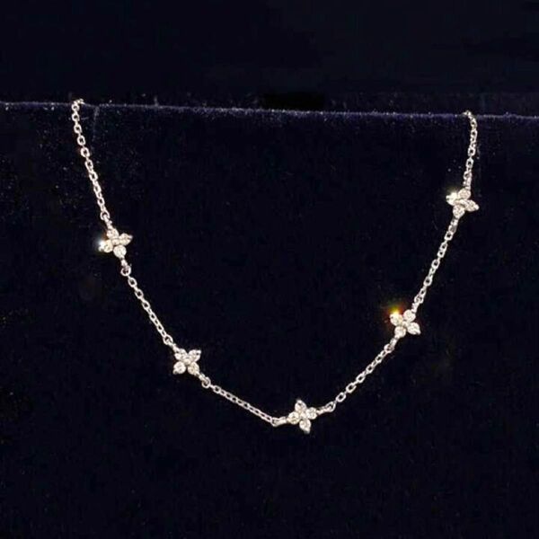 高級 CZ ダイヤモンド クローバー ネックレス シルバー シンプル 華奢 上品 高見え ジュエリー ブランド 結婚式 お呼ばれ