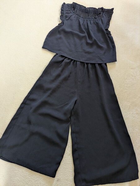 未使用 イッカ ikka 女の子 オールインワン サロペット パンツ 130センチ ワイドパンツ