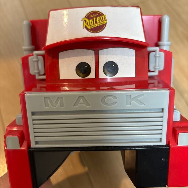 マック カーズ ライトニングマックウィーン ディズニー 車 タカトミー