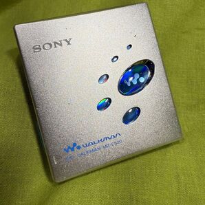 動作品SONY MDウォークマン MZ-E520 シルバー 動作良好 MDウォークマン ポータブルMDプレーヤー WALKMAN