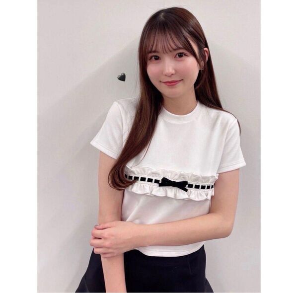 JILTU petit frill tee white black