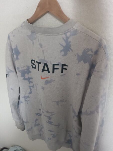 STAFF限定 NIKE トレーナー スウェット 長袖