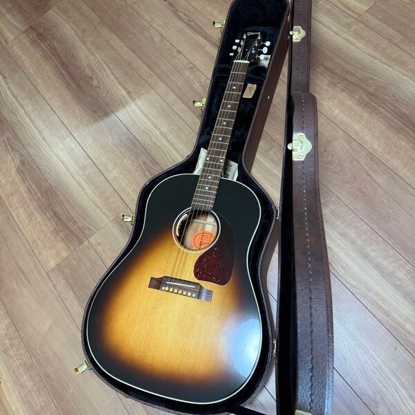 Gibson Custom Shop製 Limited Edition アディロンダック J45 Anthem搭載