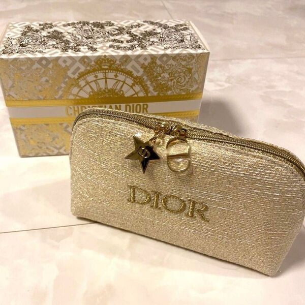 2024 クリスマスコフレ DIOR ゴールドポーチ 星型チャーム付き