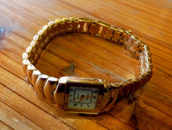 Ambiance クォーツ レディース腕時計 稼働品 中古品