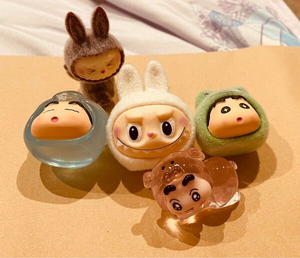 ラブブ しんちゃんフィギュア