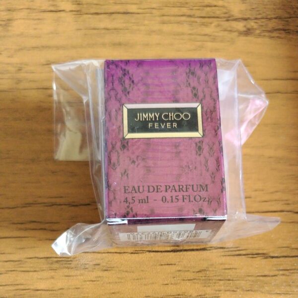 ジミーチュウ 香水 フィーバー 4.5ml 新品 未開封 パルファム