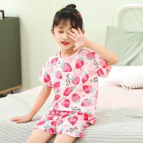 キッズ用パジャマ 女の子 半袖 上下セット 綿100 イチゴ柄 夏ルームウェア綿100 子供服 パジャマ 上下セット 女の子用