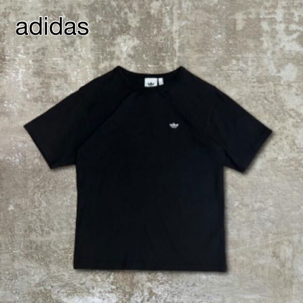adidasアディダスTシャツ半袖ブラック黒限定コラボロゴ刺繍短丈古着L