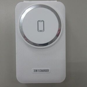 3in1ワイヤレスチャージャー 品番: 2323-3C2M838 ホワイト 3COINS スリーコインズ