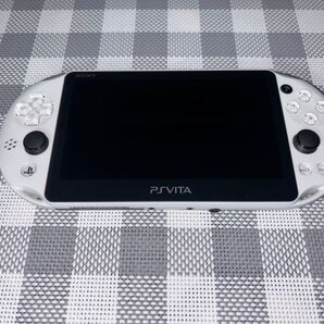 PSVITA PCH-2000 PlayStation Vita SONY ヴィータ プレイステーション ホワイト ソニー