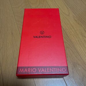 MARIO VALENTINO 箱 レッド