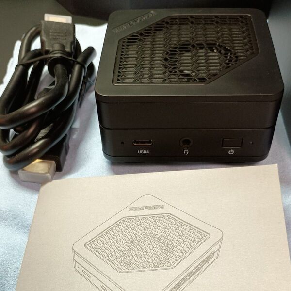 MINISFORUM EM680ミニPC ブラック系