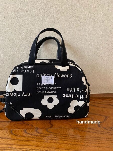 ハンドメイド ミニボストンバッグ お花と英字 ブラック