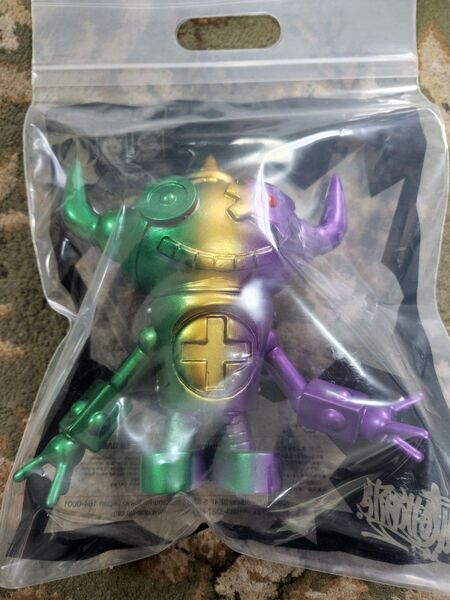 OtaCream x one up. 新作 ゲッチャリロボ 後藤彩色所ver. オタクリーム ソフビ フィギュア
