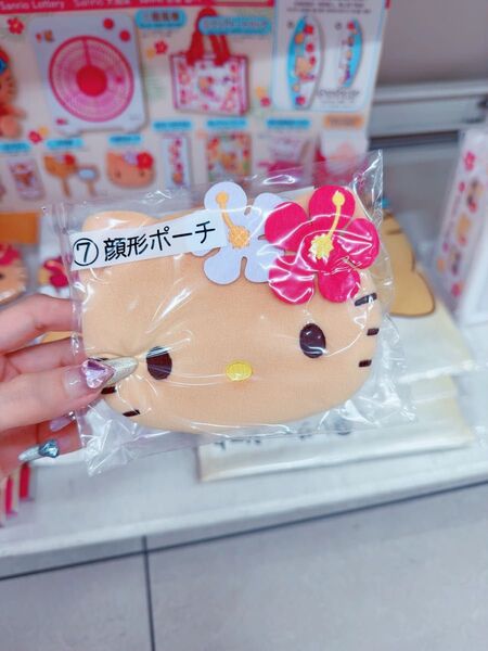 サンリオ 1番くじ 日焼け ハローキティ顔型ポーチ