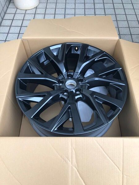 92.新型クラウンエステートZ 純正21インチホイール 4本セット 新車外し品(納車時走行6km)クラウンマークセンターキャップ付