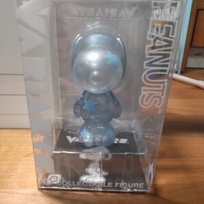 PEANUTS クリアコレクタブルフィギュア スヌーピー 雪の結晶