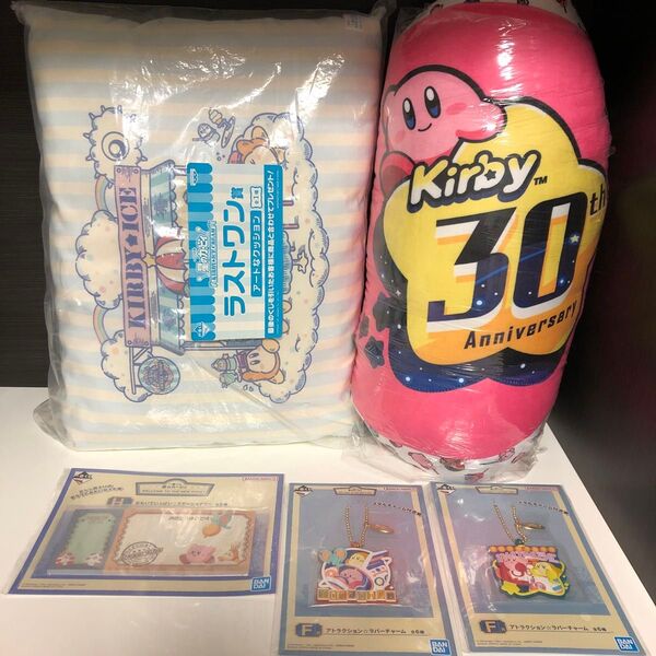 星のカービィセット 一番くじラストワン賞のアートなクッション、ラバーチャーム、チケット風メモ帳、30周年ロゴクッション