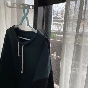 室内干しハンガー サッシ窓用 梅雨時 便利グッズ