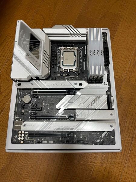 ASUS Z790-A GAMING WIFI D4 +XPG 吹雪 DDR4 16GBx4 +i7 12700 セット